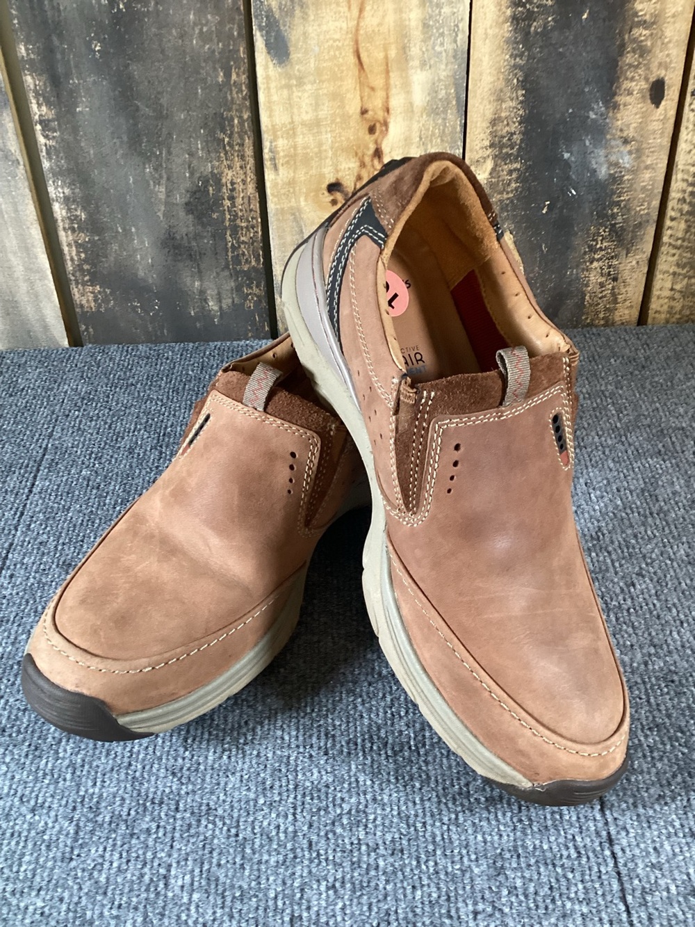 Clarks Active Air Vent casual leather slip-ons men’s size 10